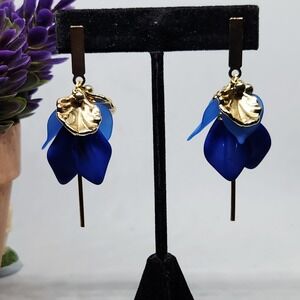 Blue Floral Petal Drop Earrings Gold Tone Botanical Statement Jewelry 2 Inch